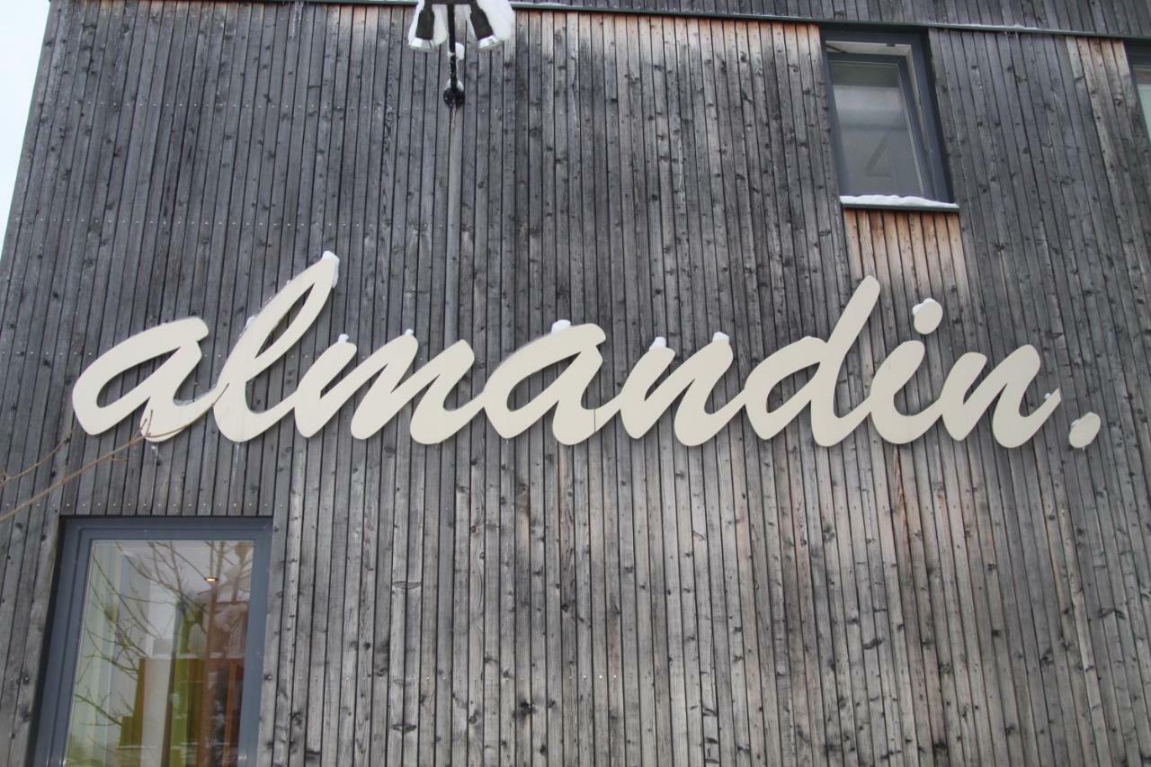 Almandin Apartments Ischgl Exteriör bild